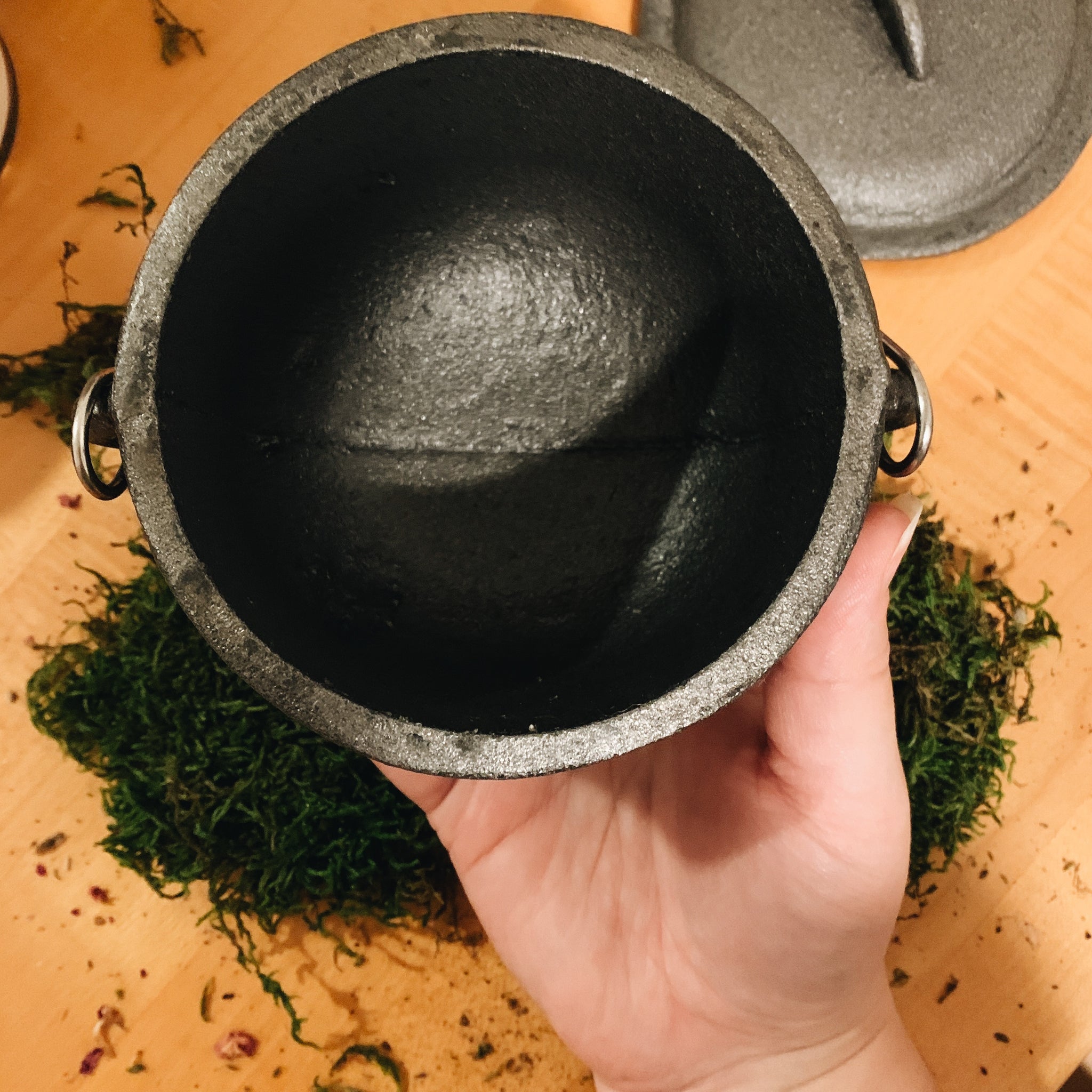 Cast iron Cauldron